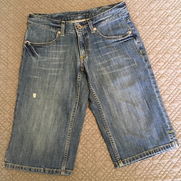 Banana Republic Pants - Banana Republic Jean Bermuda shorts